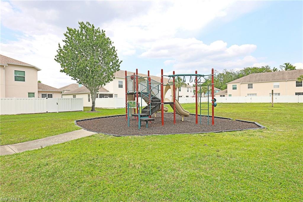 FOREST LAKE TOWNHOMES - Residential Lease