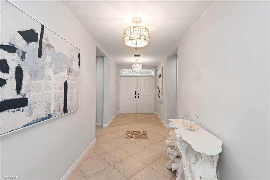 ROYAL MARCO POINT - Residential