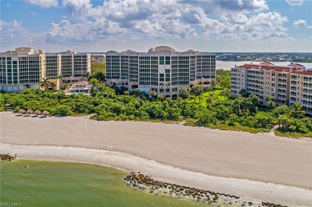 ROYAL MARCO POINT - Residential