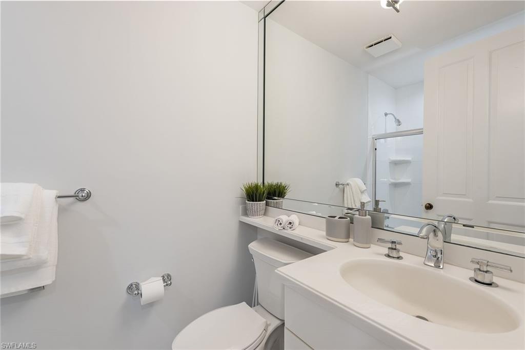 ROYAL MARCO POINT - Residential