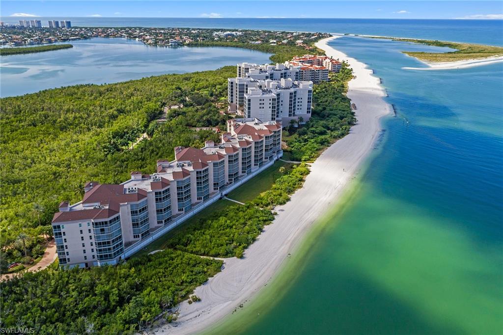 ROYAL MARCO POINT - Residential