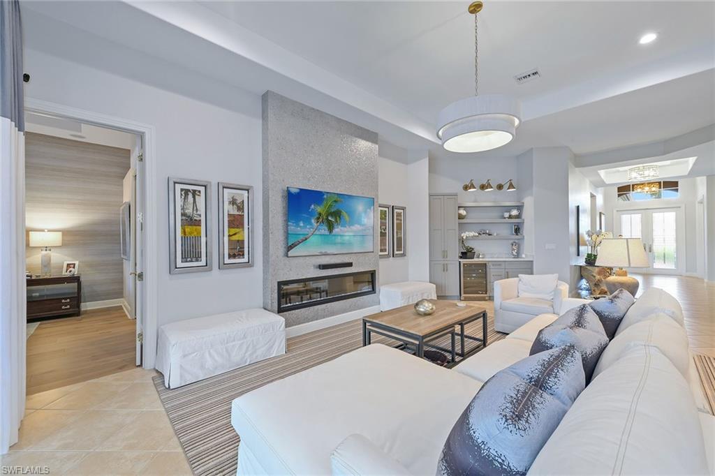 5999 Hammock Isles CIR