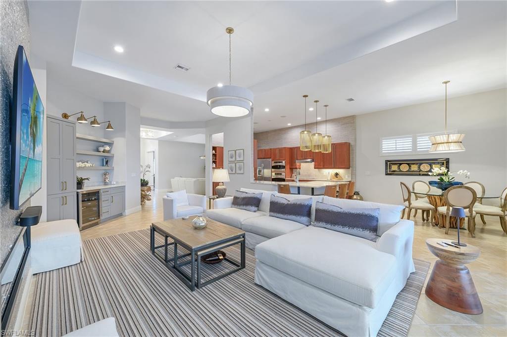 5999 Hammock Isles CIR