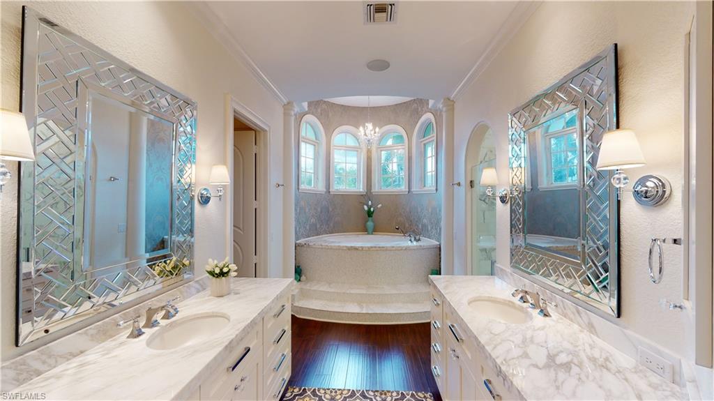 KENSINGTON GARDENS - Residential