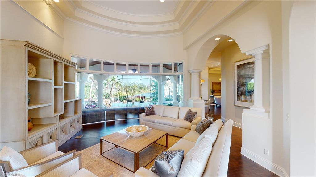 KENSINGTON GARDENS - Residential