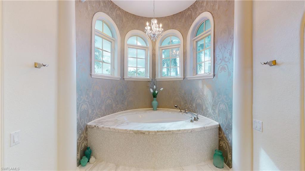 KENSINGTON GARDENS - Residential