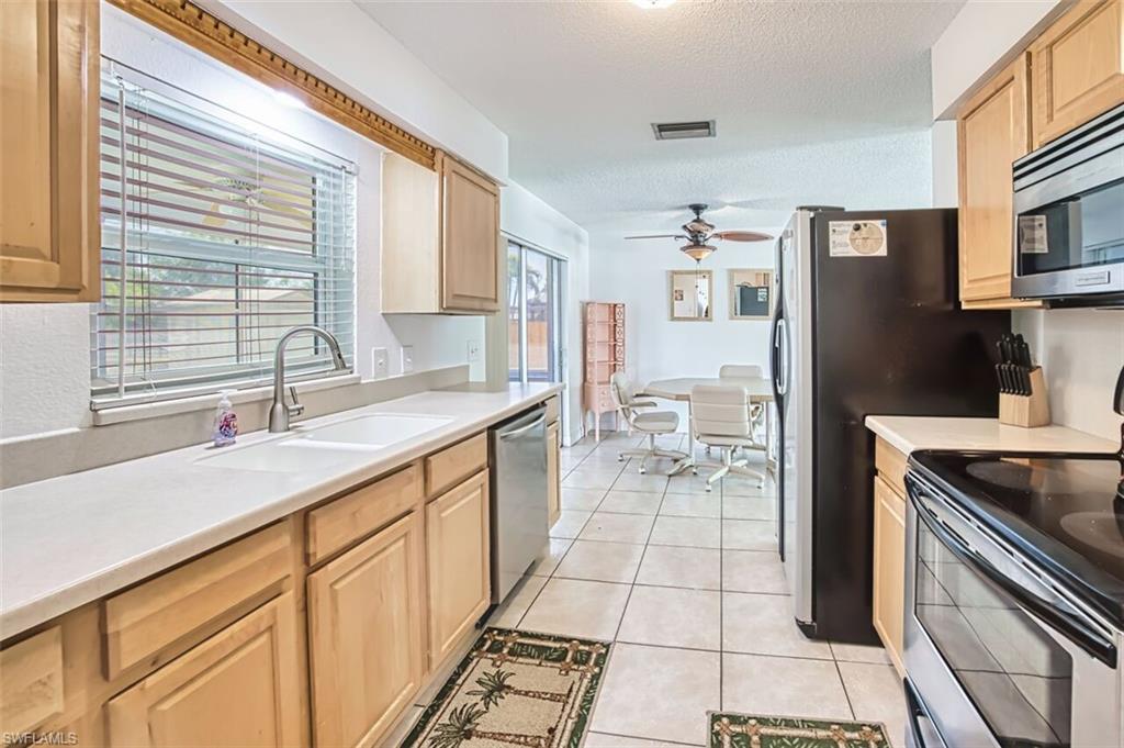 METES AND BOUNDS - Residential