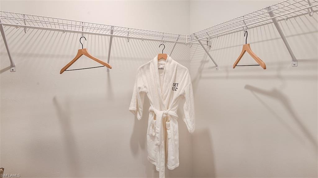 ESPLANADE LAKE CLUB - Residential Lease