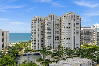 4021 Gulf Shore BLVD N 1204 NAPLES FL 34103