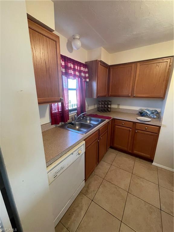 IMPERIAL SHORES - Residential