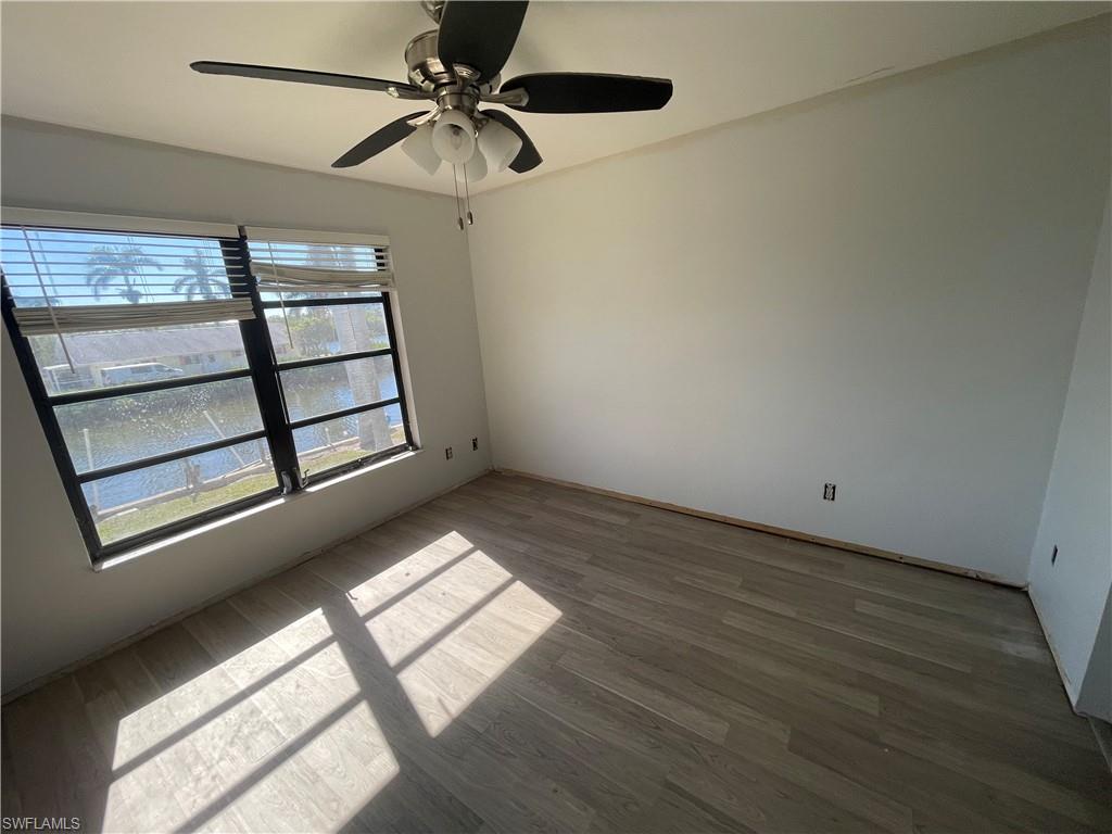 IMPERIAL SHORES - Residential