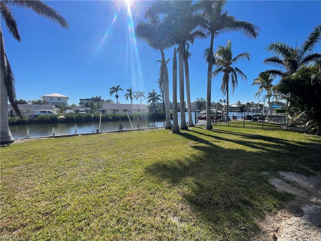 IMPERIAL SHORES - Residential