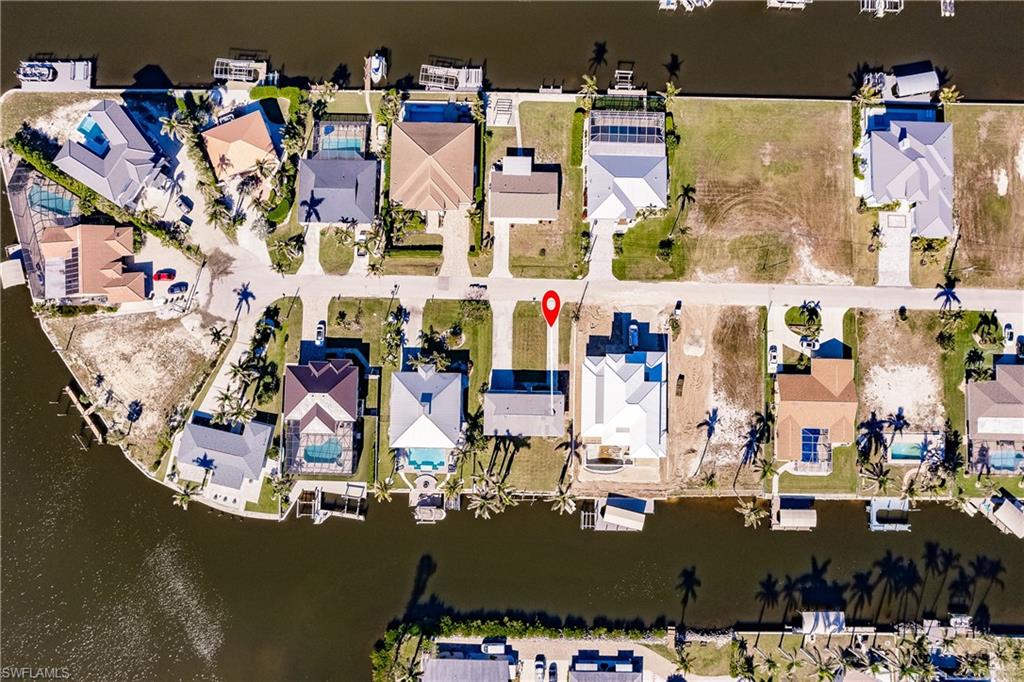 IMPERIAL SHORES - Residential