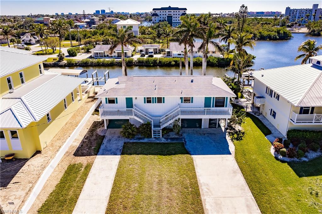 IMPERIAL SHORES - Residential