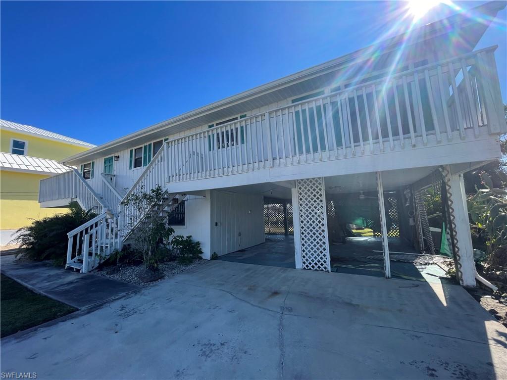 IMPERIAL SHORES - Residential