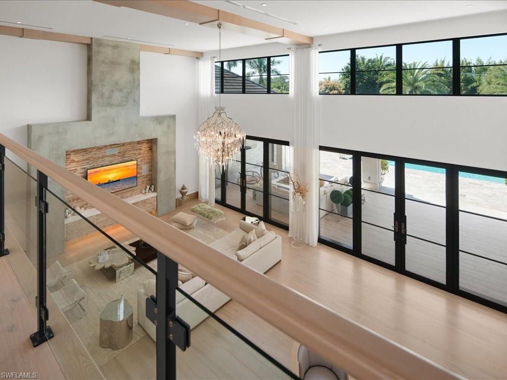 PINE RIDGE - Residential