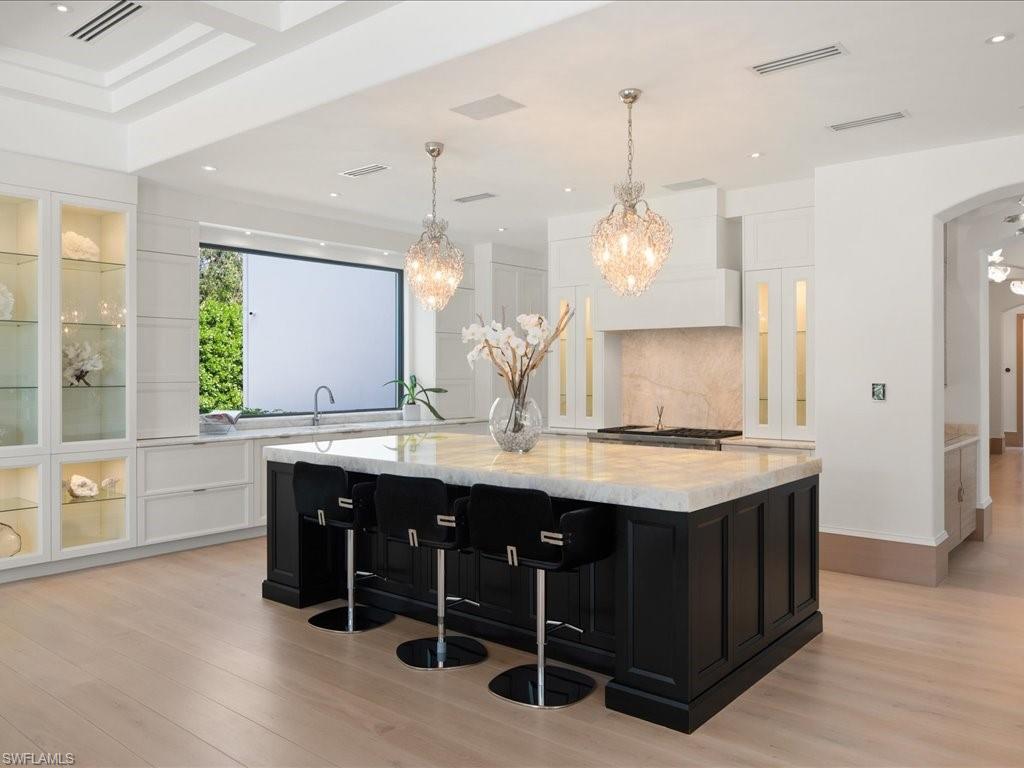 PINE RIDGE - Residential