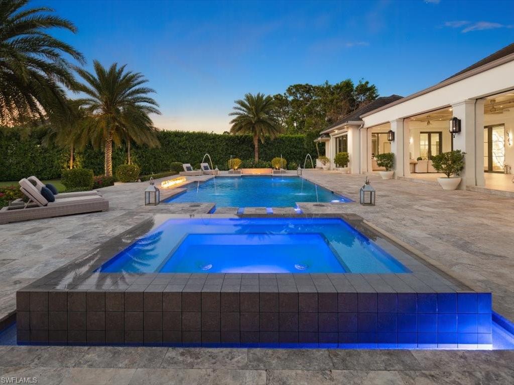 PINE RIDGE - Residential