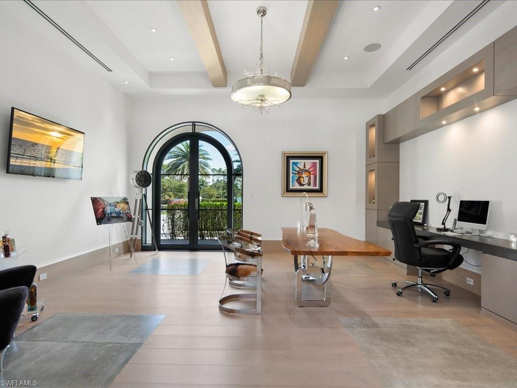 PINE RIDGE - Residential