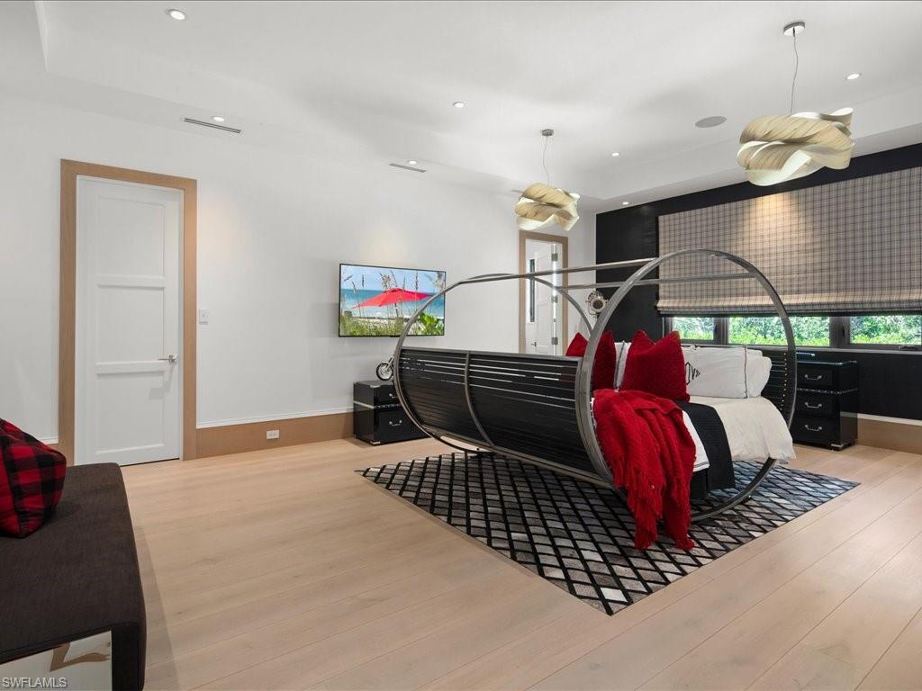 PINE RIDGE - Residential