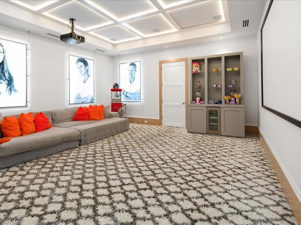 PINE RIDGE - Residential