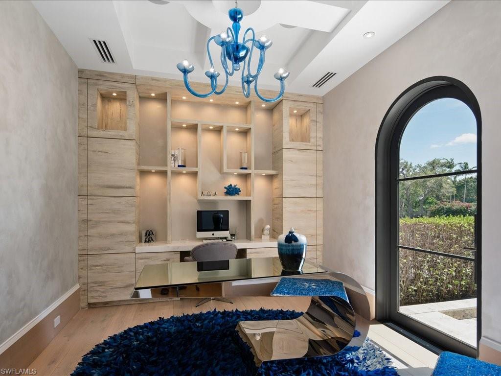 PINE RIDGE - Residential