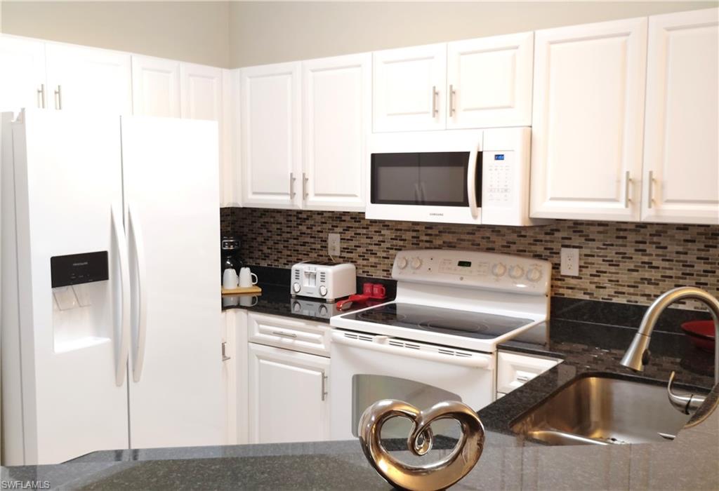 OLYMPIA POINTE - Residential