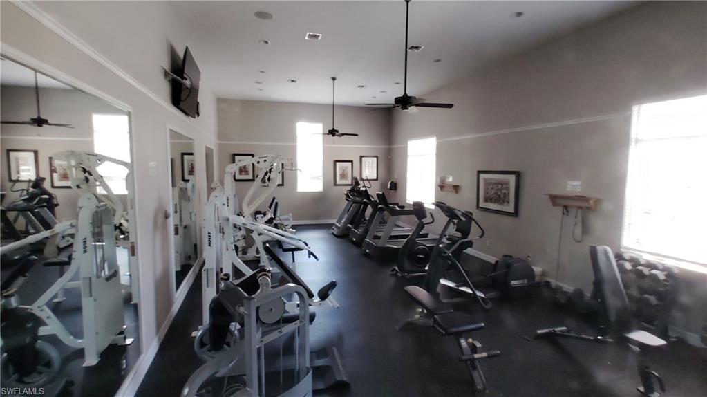 OLYMPIA POINTE - Residential