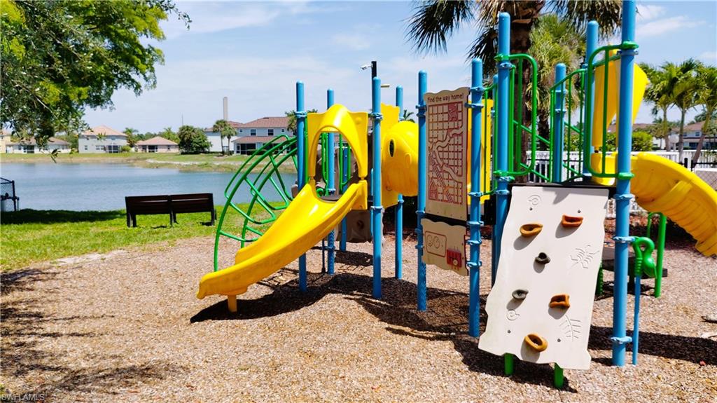 OLYMPIA POINTE - Residential