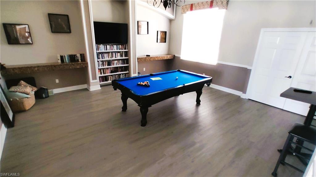 OLYMPIA POINTE - Residential