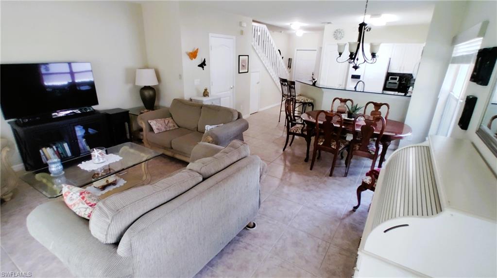 OLYMPIA POINTE - Residential