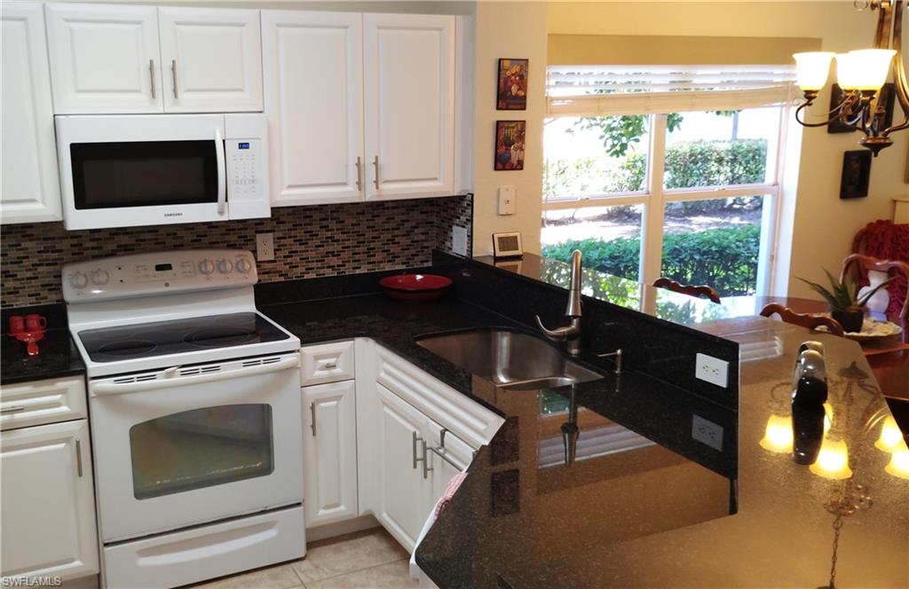 OLYMPIA POINTE - Residential