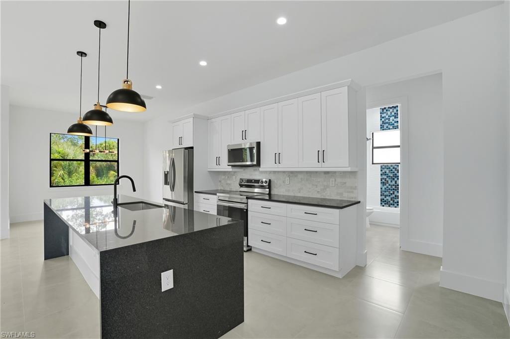 GOLDEN GATE ESTATES - Residential