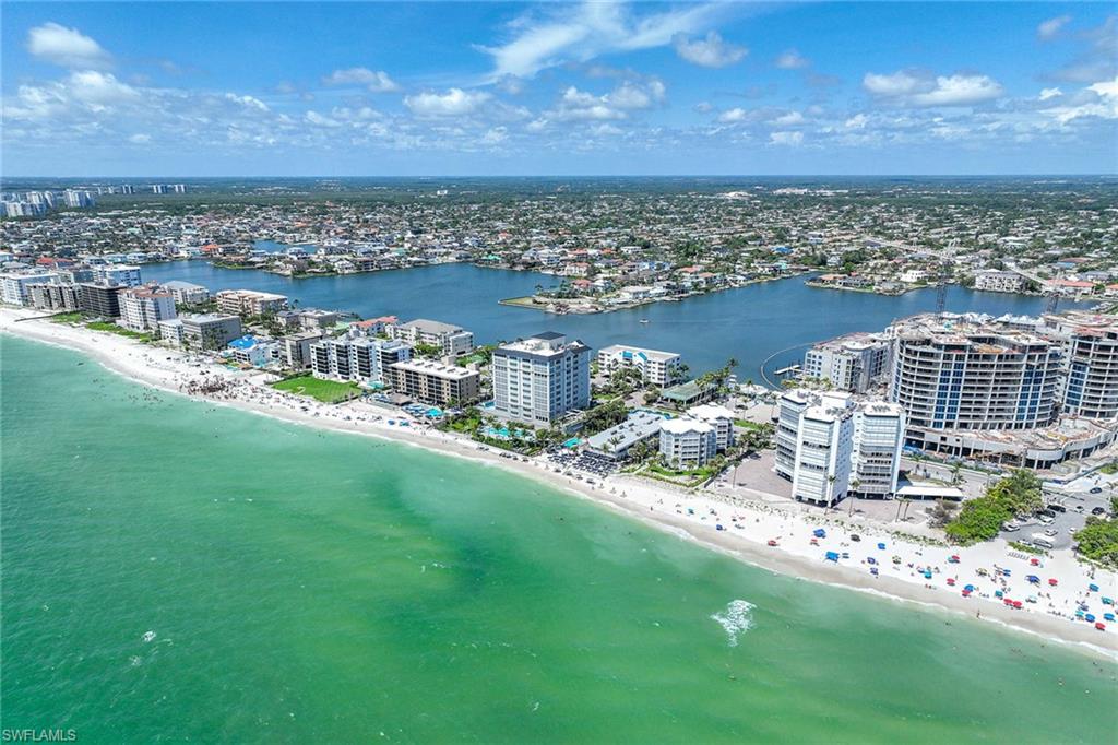 NAPLES PARK - Residential