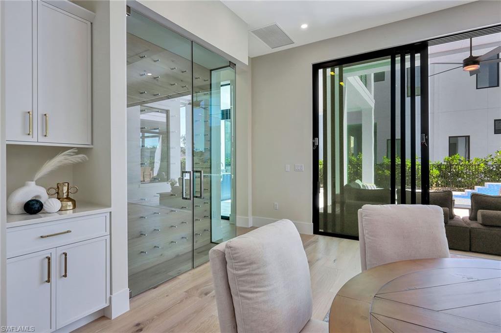 NAPLES PARK - Residential