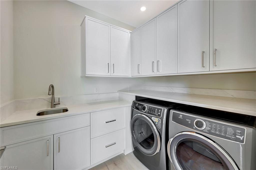 NAPLES PARK - Residential