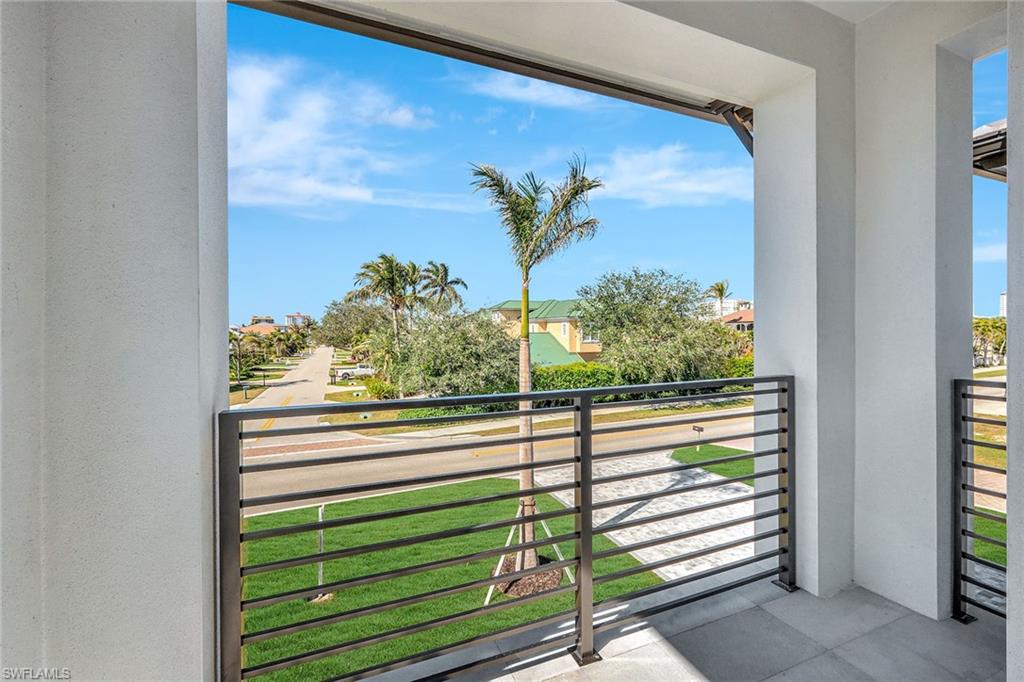 NAPLES PARK - Residential