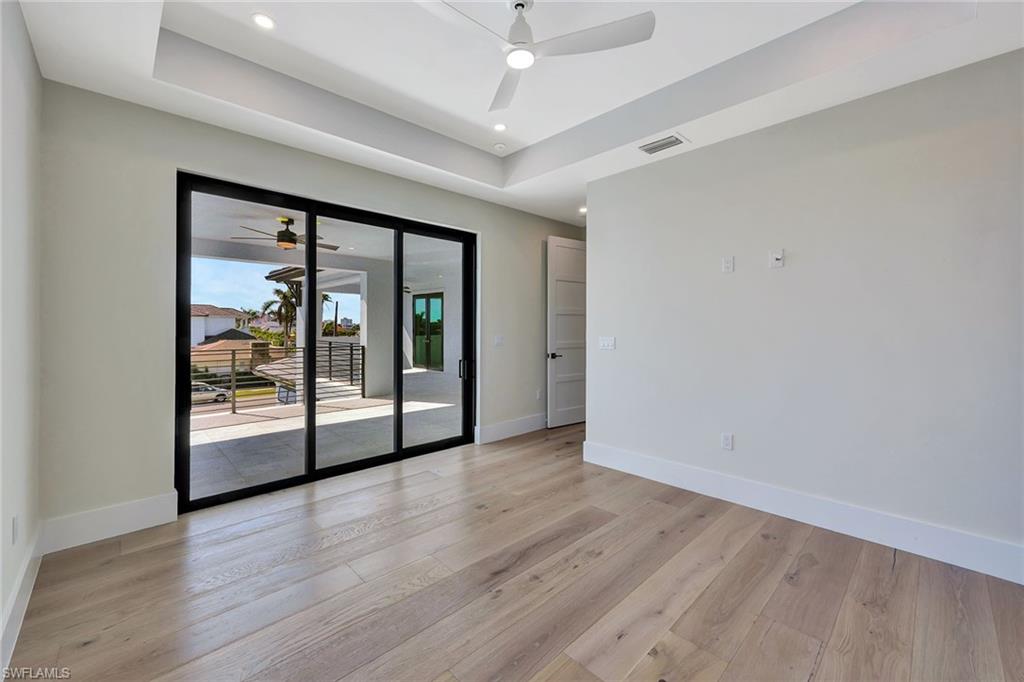 NAPLES PARK - Residential