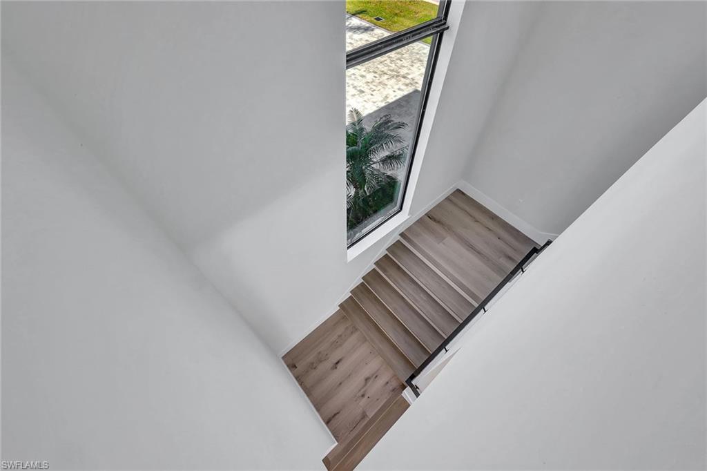 NAPLES PARK - Residential