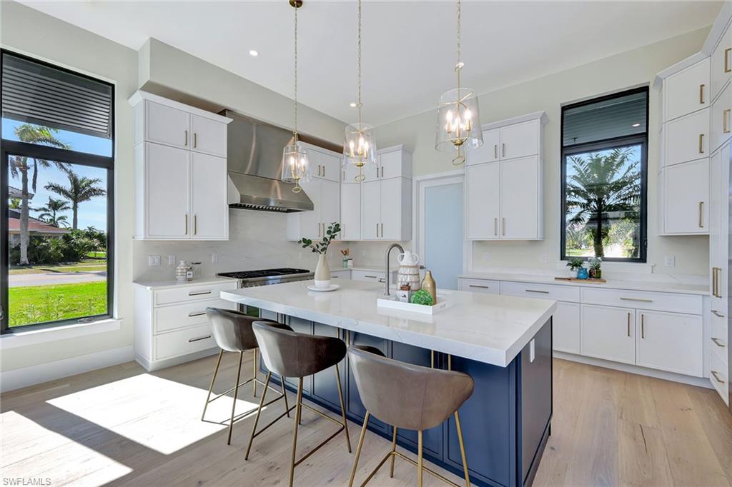 NAPLES PARK - Residential