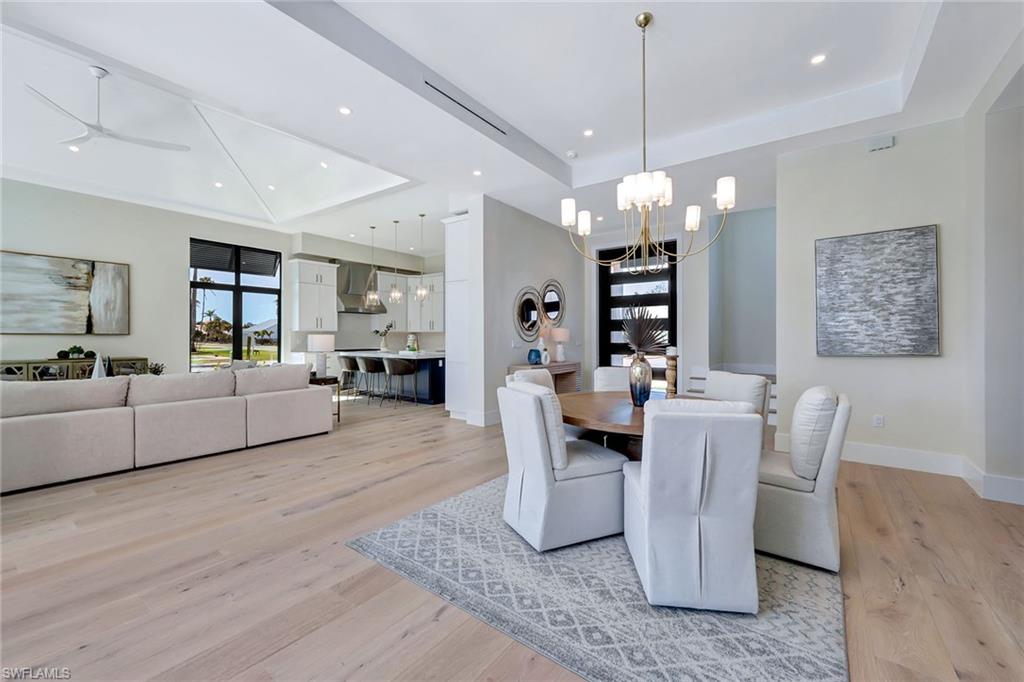 NAPLES PARK - Residential