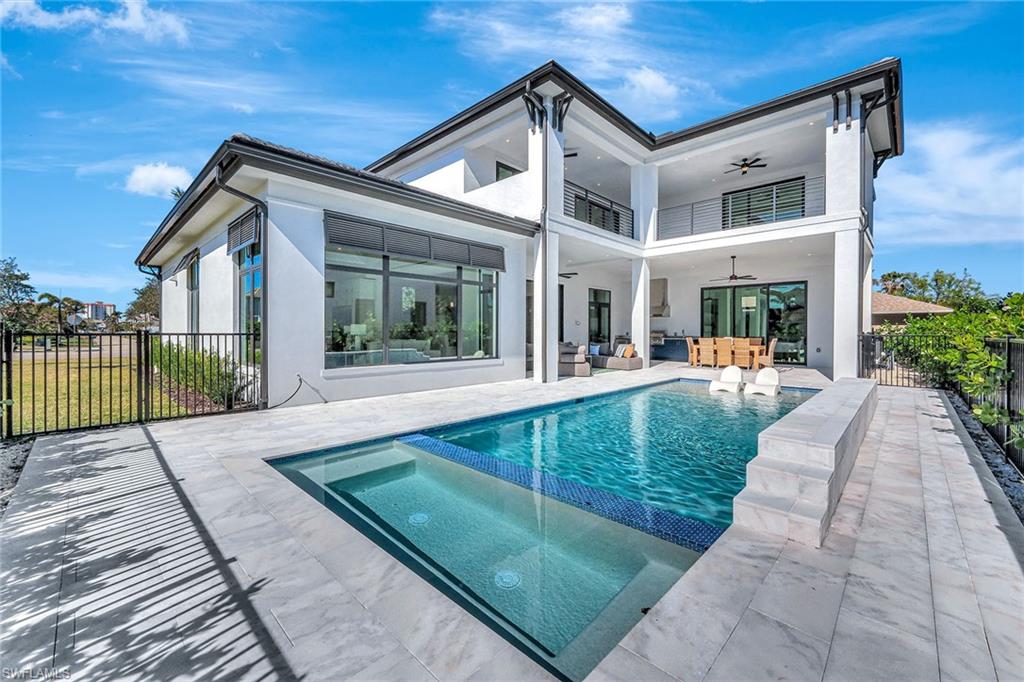 NAPLES PARK - Residential