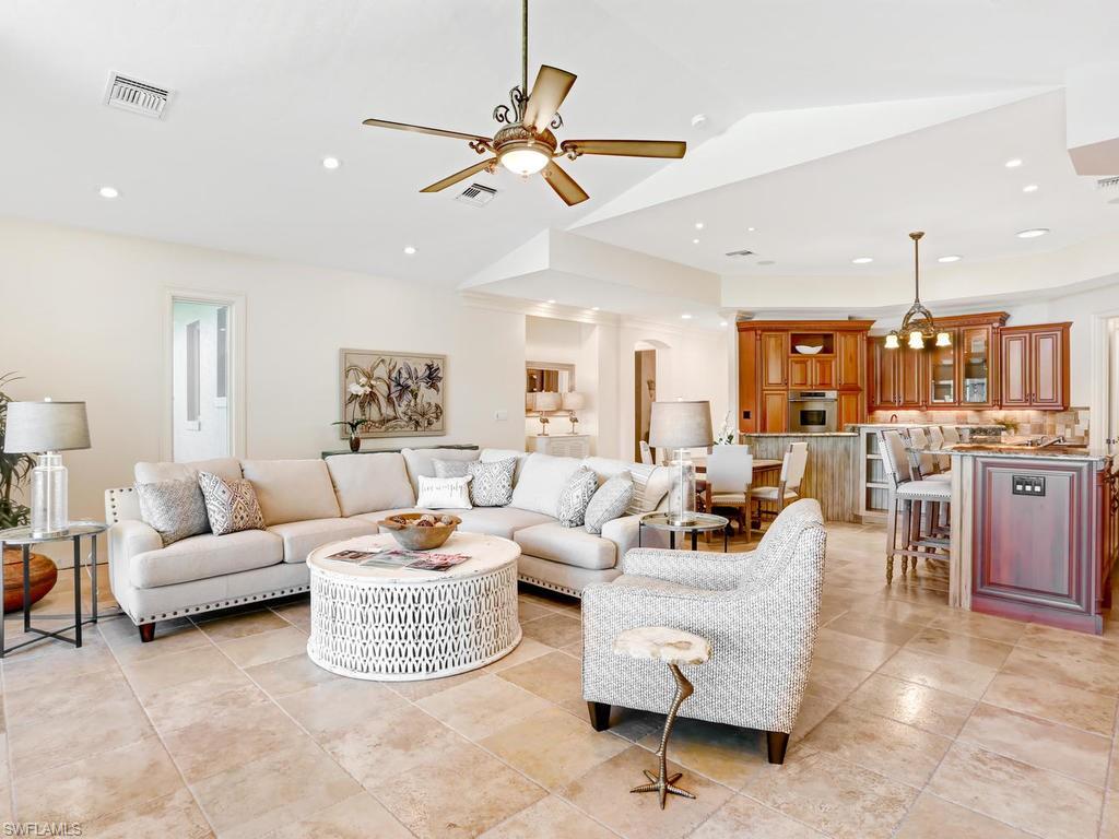 PINE RIDGE - Residential