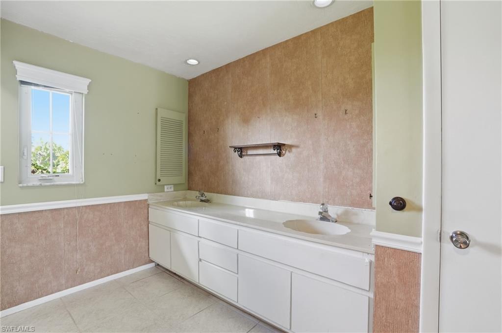 WHISKEY CREEK - Residential