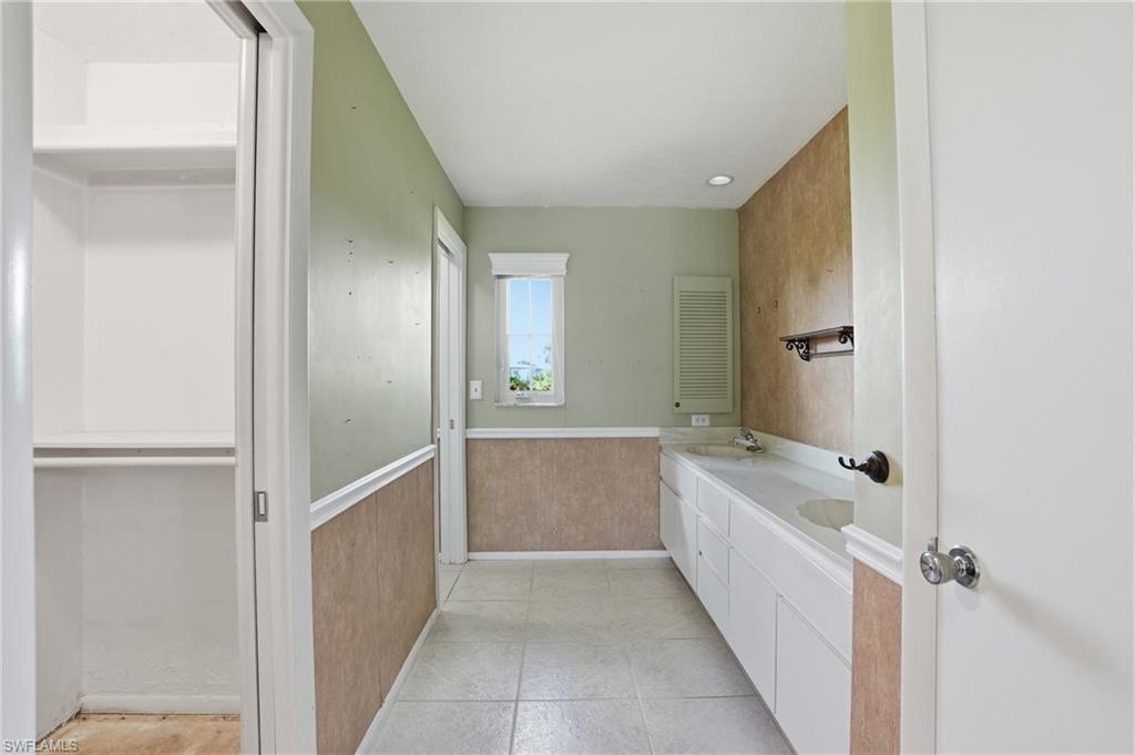 WHISKEY CREEK - Residential