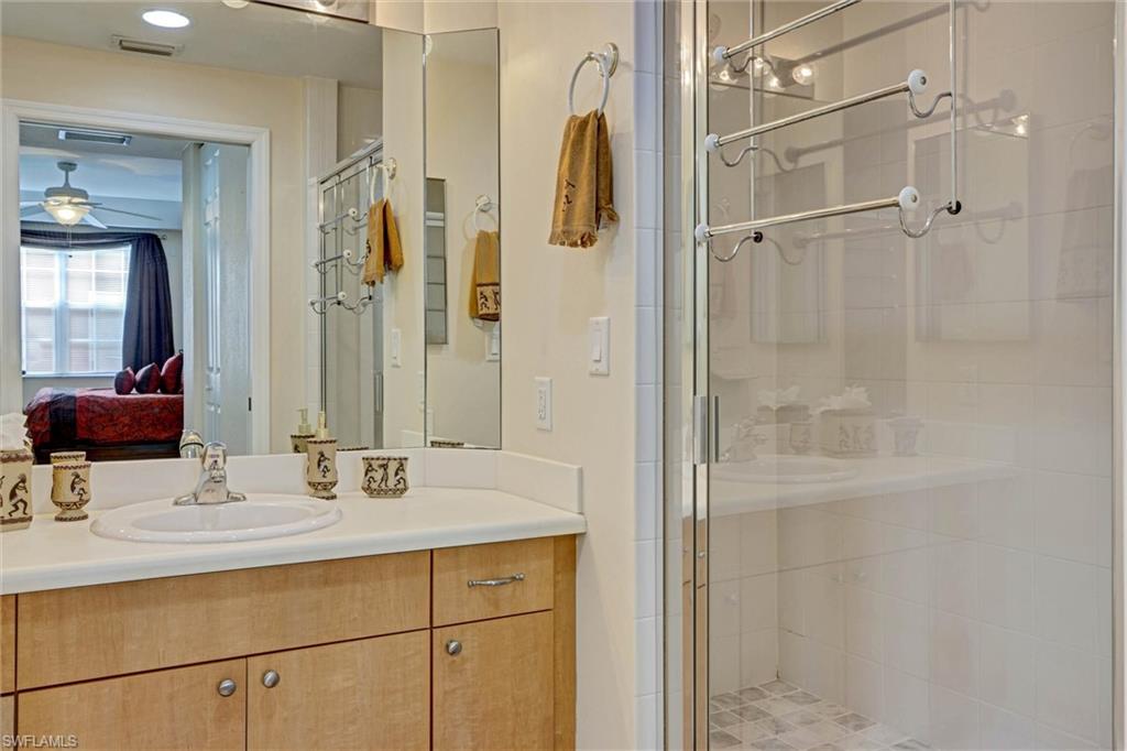 VAN LOON COMMONS - Residential