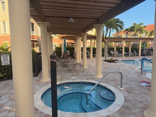 VAN LOON COMMONS - Residential