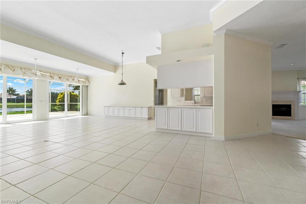 ISLAND WALK - Residential