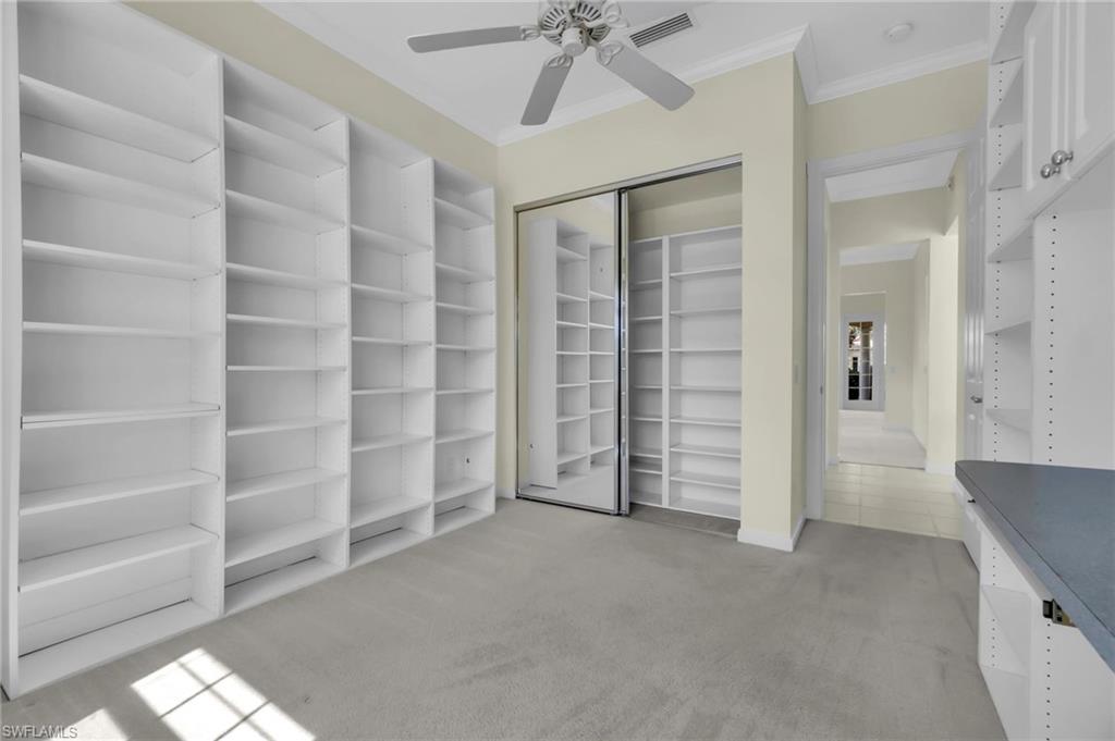 ISLAND WALK - Residential