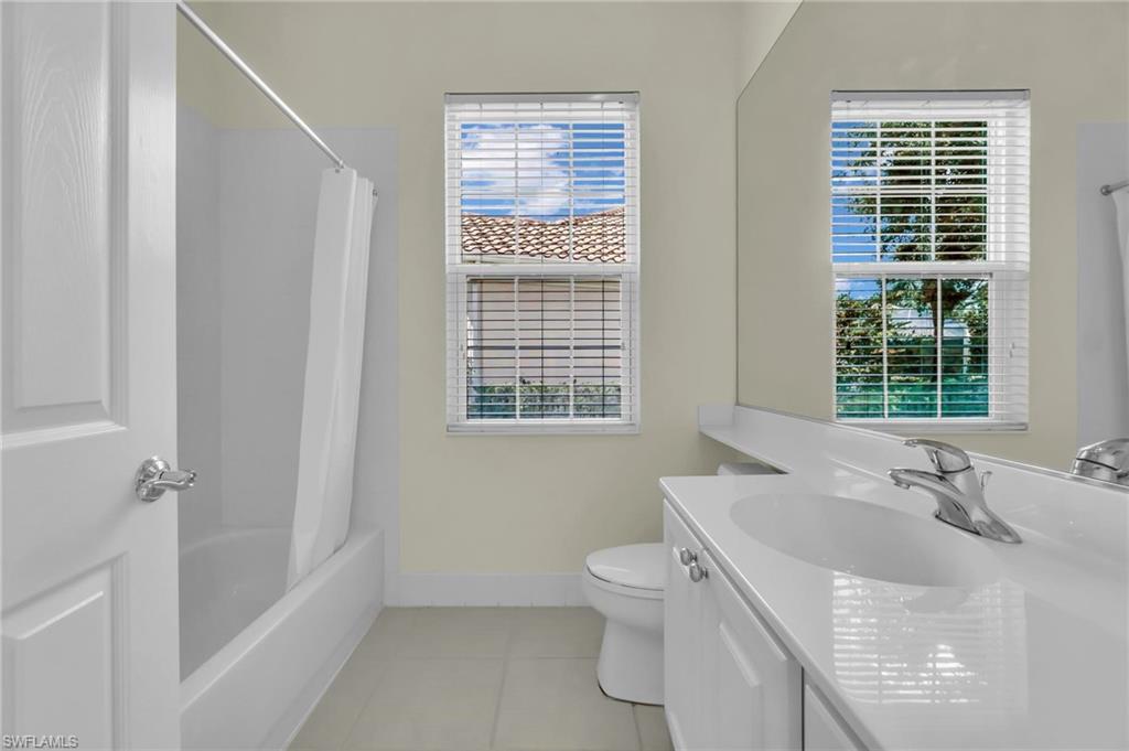 ISLAND WALK - Residential